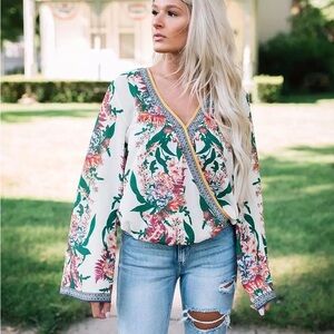 Floral Patterned Bell Sleeve Blouse